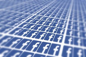 Etiquetar en Facebook